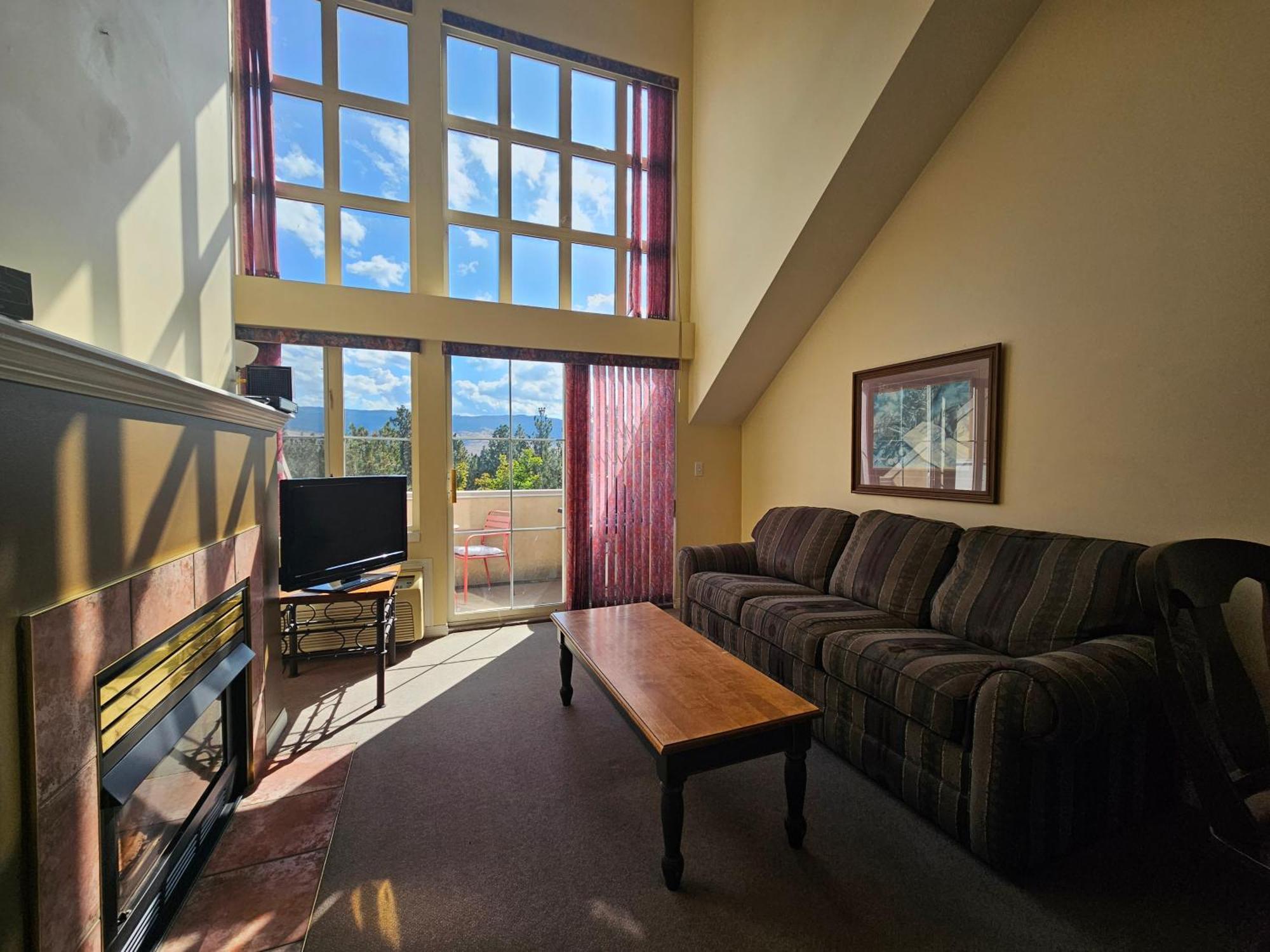 Borgata Lodge Kelowna Esterno foto