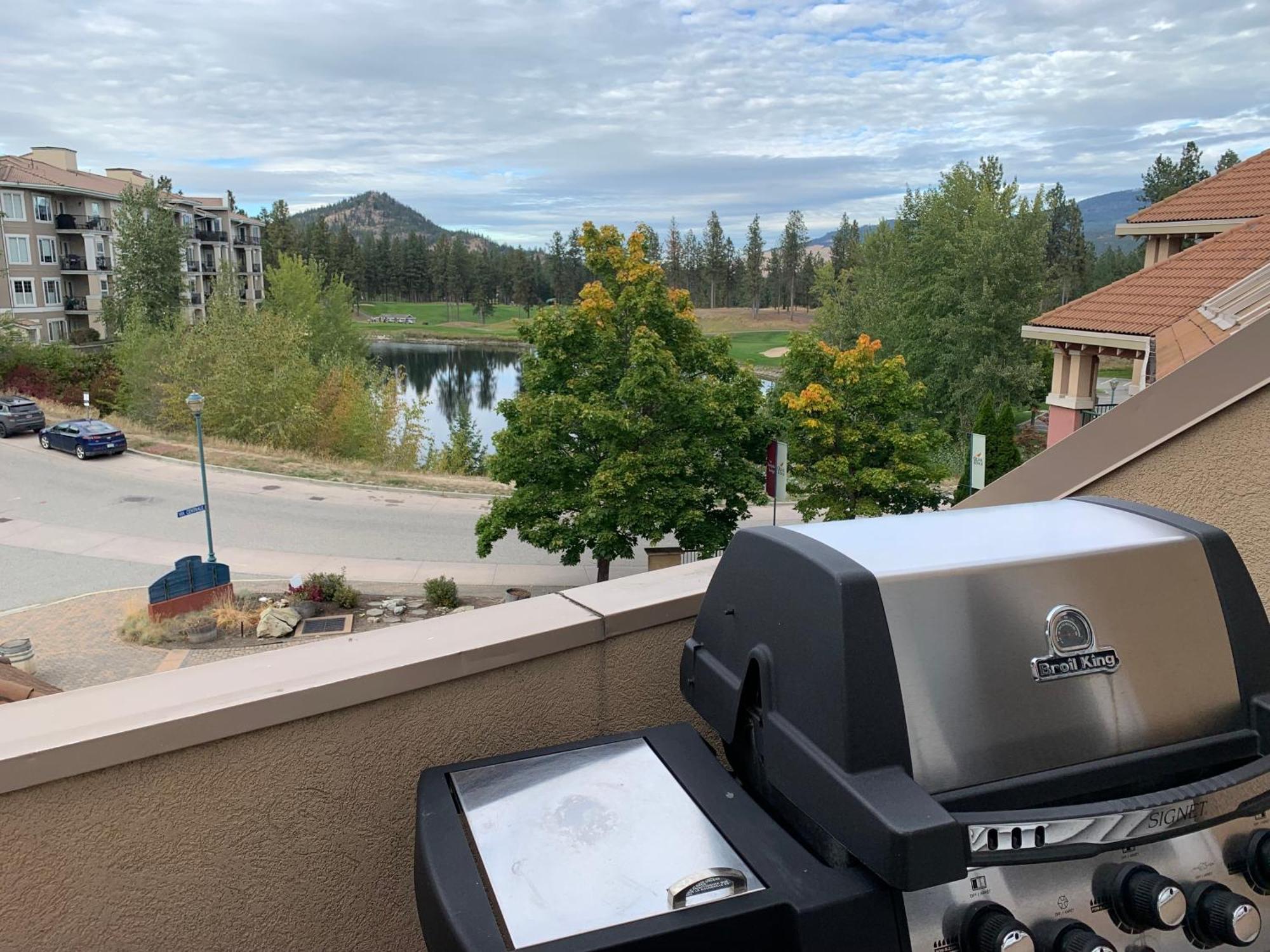 Borgata Lodge Kelowna Esterno foto